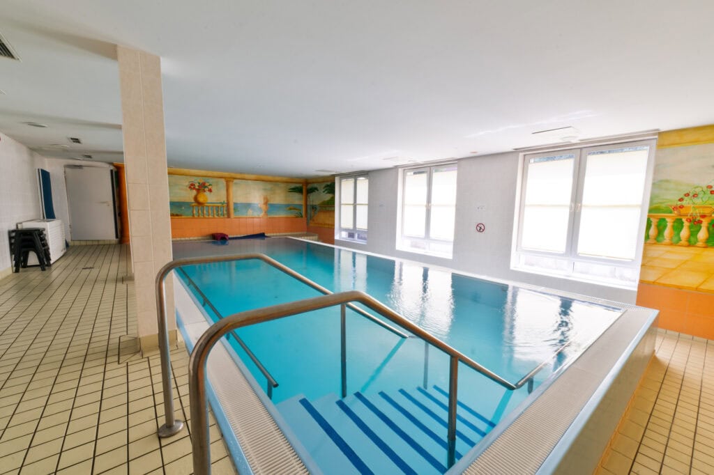 Schwimmbad Guenter Schaefer Haus 1 - Günter-Schäfer-Haus - Mathilde Zimmer Stiftung