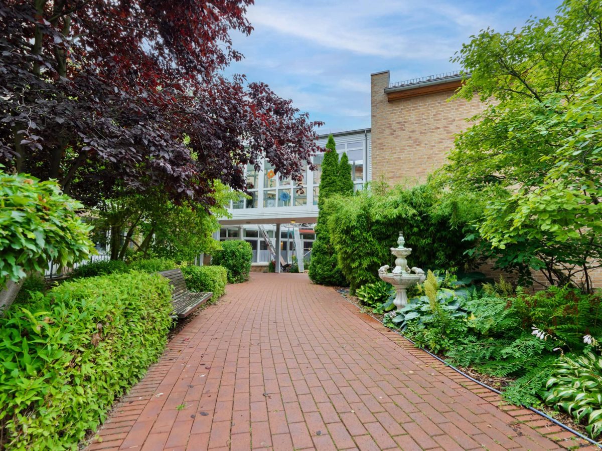 Guenter-Schaefer-Haus-Neuenhagen-Garten (4)